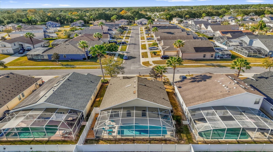 DAVENPORT, Florida 33897, 3 Bedrooms Bedrooms, ,2 BathroomsBathrooms,Residential,For Sale,BLOOMINGDALE,0,MFRO6364193