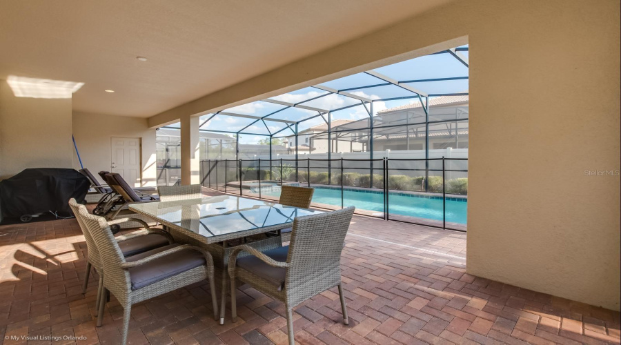 KISSIMMEE, Florida 34747, 8 Bedrooms Bedrooms, ,6 BathroomsBathrooms,Residential,For Sale,MACAPA,0,MFRO6364014