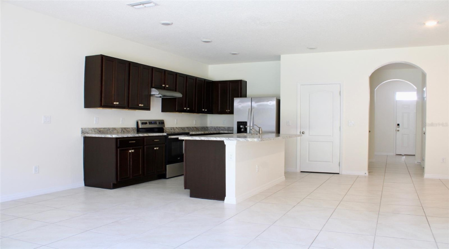 DAVENPORT, Florida 33837, 3 Bedrooms Bedrooms, ,2 BathroomsBathrooms,Residential,For Sale,YELLOW FINCH,0,MFRS5139564