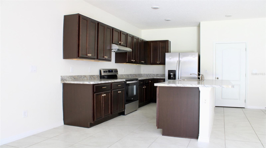 DAVENPORT, Florida 33837, 3 Bedrooms Bedrooms, ,2 BathroomsBathrooms,Residential,For Sale,YELLOW FINCH,0,MFRS5139564