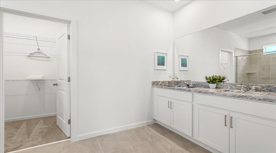 KISSIMMEE, Florida 34747, 9 Bedrooms Bedrooms, ,6 BathroomsBathrooms,Residential,For Sale,CALM SHORE,0,MFRO6364031