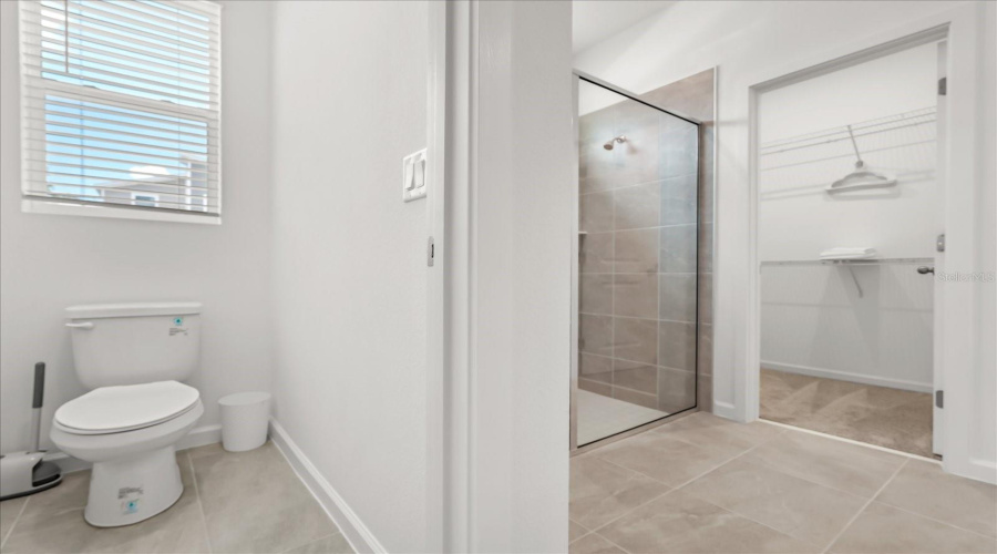 KISSIMMEE, Florida 34747, 9 Bedrooms Bedrooms, ,6 BathroomsBathrooms,Residential,For Sale,CALM SHORE,0,MFRO6364031