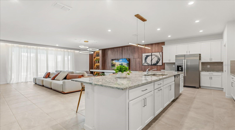 KISSIMMEE, Florida 34747, 9 Bedrooms Bedrooms, ,6 BathroomsBathrooms,Residential,For Sale,CALM SHORE,0,MFRO6364031