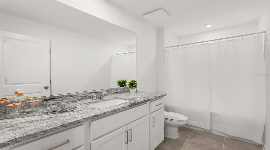 KISSIMMEE, Florida 34747, 9 Bedrooms Bedrooms, ,6 BathroomsBathrooms,Residential,For Sale,CALM SHORE,0,MFRO6364031