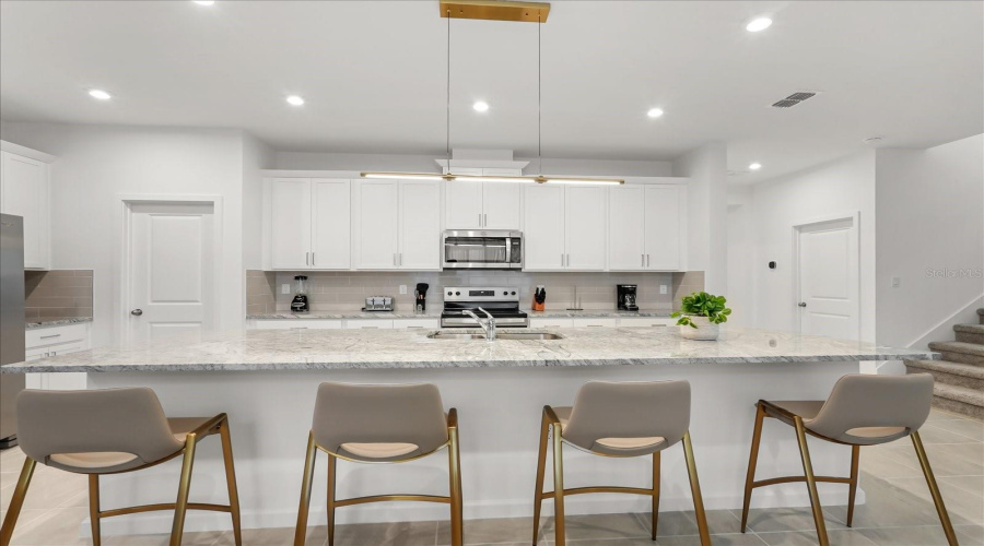 KISSIMMEE, Florida 34747, 9 Bedrooms Bedrooms, ,6 BathroomsBathrooms,Residential,For Sale,CALM SHORE,0,MFRO6364031