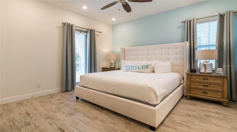 KISSIMMEE, Florida 34747, 2 Bedrooms Bedrooms, ,2 BathroomsBathrooms,Residential,For Sale,LATITUDE,0,MFRO6364537