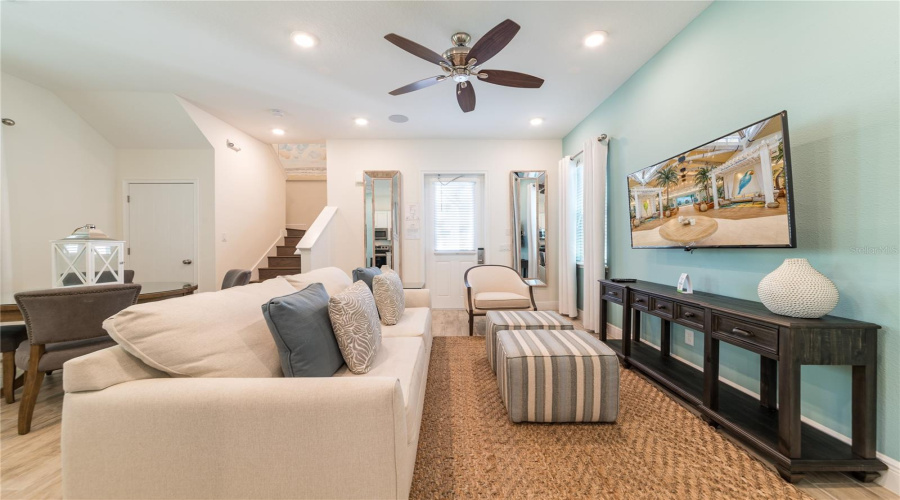 KISSIMMEE, Florida 34747, 2 Bedrooms Bedrooms, ,2 BathroomsBathrooms,Residential,For Sale,LATITUDE,0,MFRO6364537