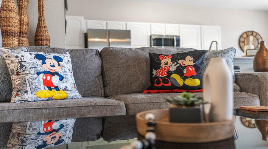 KISSIMMEE, Florida 34747, 4 Bedrooms Bedrooms, ,4 BathroomsBathrooms,Residential,For Sale,BASNETT,0,MFRO6364628