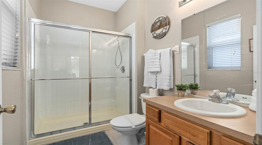 KISSIMMEE, Florida 34747, 4 Bedrooms Bedrooms, ,4 BathroomsBathrooms,Residential,For Sale,BASNETT,0,MFRO6364628