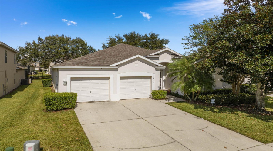 KISSIMMEE, Florida 34747, 4 Bedrooms Bedrooms, ,4 BathroomsBathrooms,Residential,For Sale,BASNETT,0,MFRO6364628