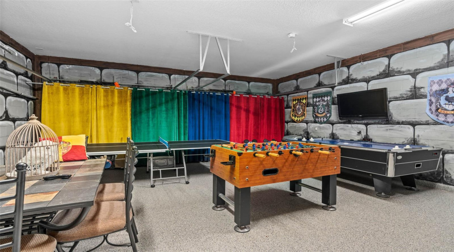 KISSIMMEE, Florida 34747, 4 Bedrooms Bedrooms, ,4 BathroomsBathrooms,Residential,For Sale,BASNETT,0,MFRO6364628