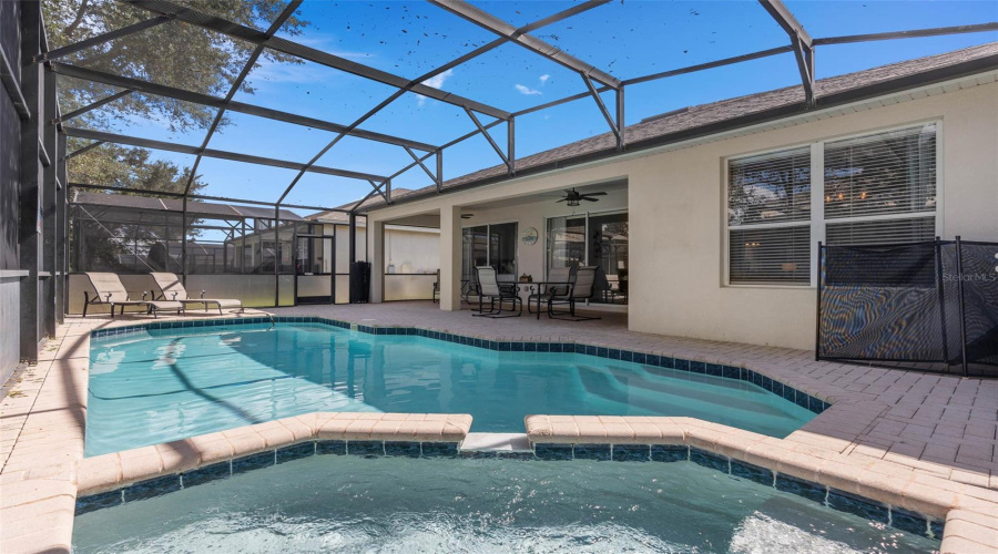 KISSIMMEE, Florida 34747, 4 Bedrooms Bedrooms, ,4 BathroomsBathrooms,Residential,For Sale,BASNETT,0,MFRO6364628