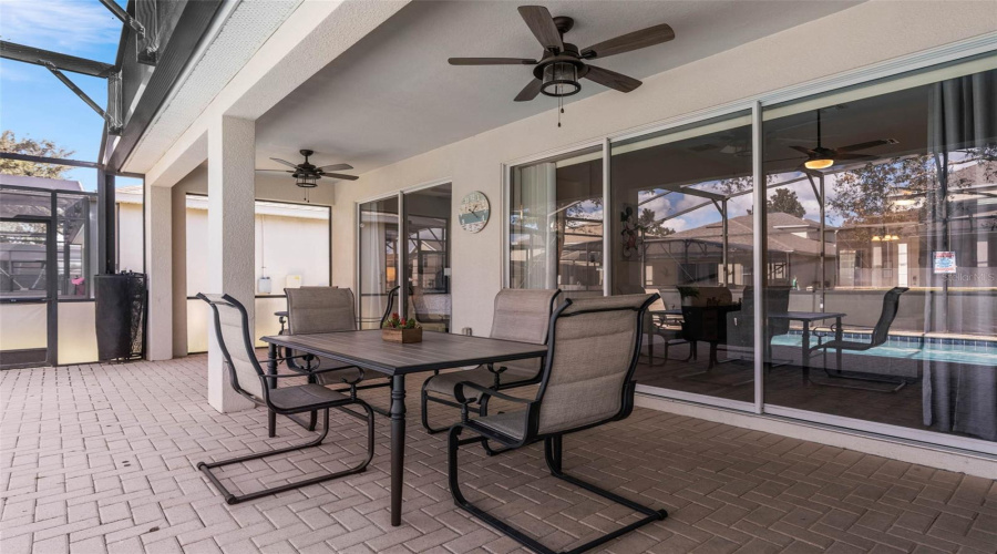 KISSIMMEE, Florida 34747, 4 Bedrooms Bedrooms, ,4 BathroomsBathrooms,Residential,For Sale,BASNETT,0,MFRO6364628