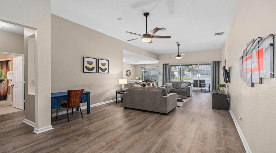 KISSIMMEE, Florida 34747, 4 Bedrooms Bedrooms, ,4 BathroomsBathrooms,Residential,For Sale,BASNETT,0,MFRO6364628