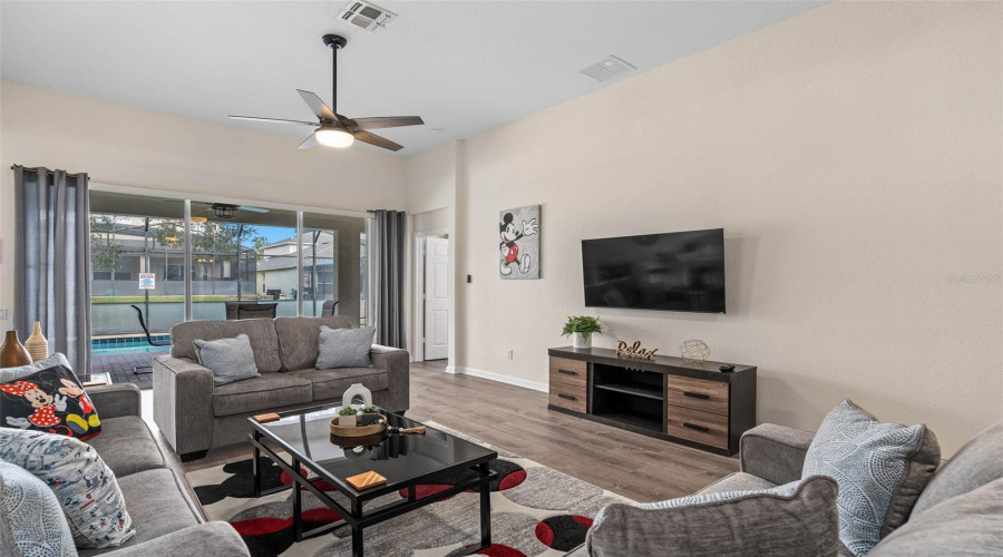 KISSIMMEE, Florida 34747, 4 Bedrooms Bedrooms, ,4 BathroomsBathrooms,Residential,For Sale,BASNETT,0,MFRO6364628