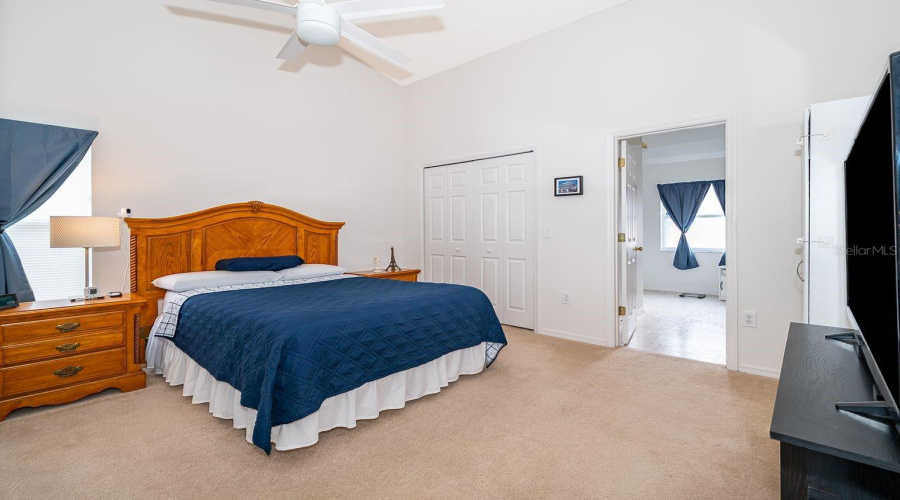 DAVENPORT, Florida 33897, 4 Bedrooms Bedrooms, ,2 BathroomsBathrooms,Residential,For Sale,HALSTEAD,0,MFRS5134482