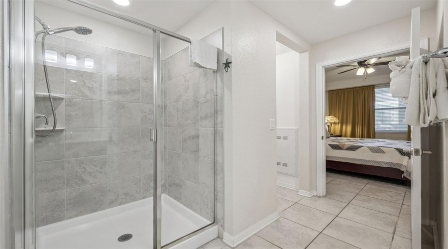 KISSIMMEE, Florida 34746, 2 Bedrooms Bedrooms, ,2 BathroomsBathrooms,Residential,For Sale,CLOCK TOWER,0,MFRS5139599