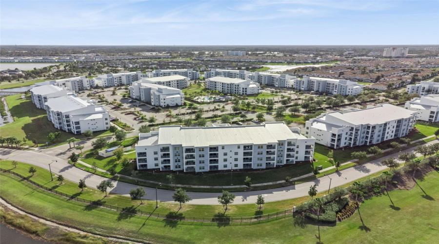 KISSIMMEE, Florida 34746, 2 Bedrooms Bedrooms, ,2 BathroomsBathrooms,Residential,For Sale,CLOCK TOWER,0,MFRS5139599