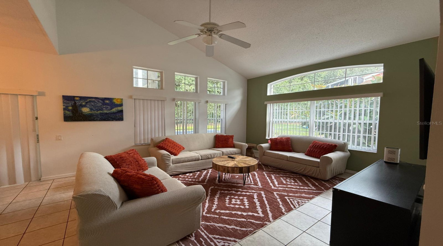 KISSIMMEE, Florida 34746, 4 Bedrooms Bedrooms, ,3 BathroomsBathrooms,Residential,For Sale,PARK RIDGE,0,MFRO6275327