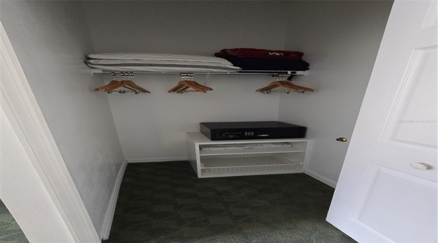 KISSIMMEE, Florida 34746, 4 Bedrooms Bedrooms, ,3 BathroomsBathrooms,Residential,For Sale,PARK RIDGE,0,MFRO6275327