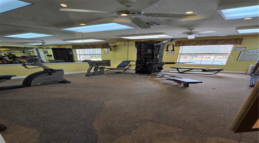 KISSIMMEE, Florida 34746, 4 Bedrooms Bedrooms, ,3 BathroomsBathrooms,Residential,For Sale,PARK RIDGE,0,MFRO6275327