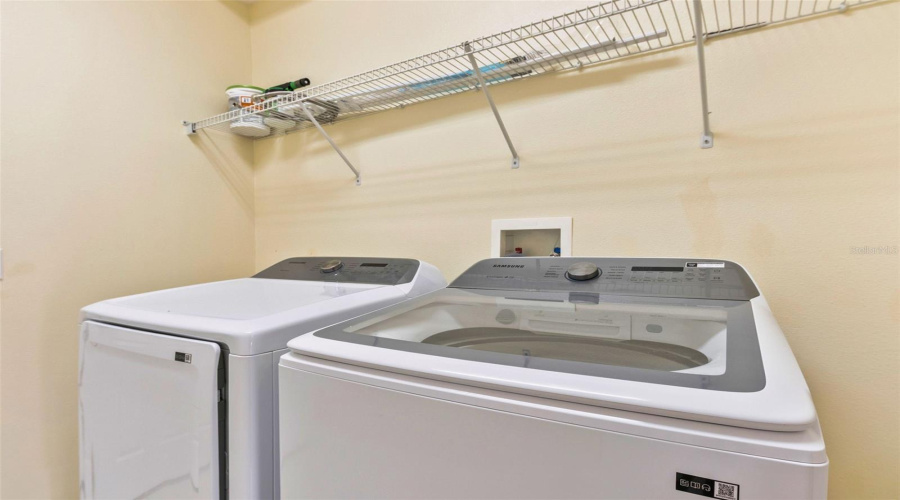 DAVENPORT, Florida 33897, 5 Bedrooms Bedrooms, ,3 BathroomsBathrooms,Residential,For Sale,HIGHGATE PARK,0,MFRO6334969