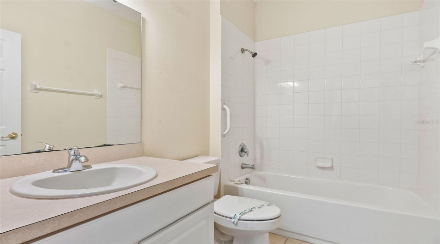 DAVENPORT, Florida 33897, 5 Bedrooms Bedrooms, ,3 BathroomsBathrooms,Residential,For Sale,HIGHGATE PARK,0,MFRO6334969