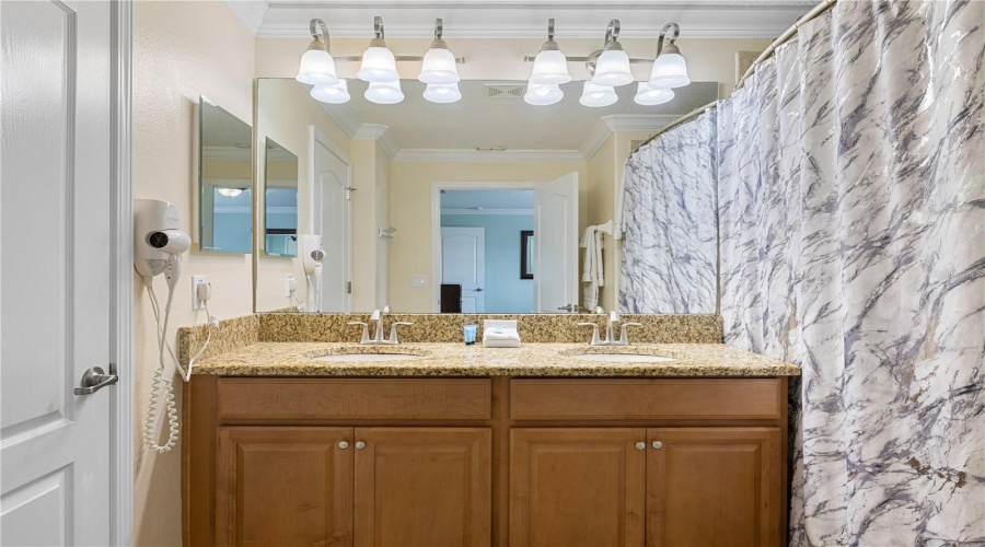 KISSIMMEE, Florida 34747, 4 Bedrooms Bedrooms, ,3 BathroomsBathrooms,Residential,For Sale,CANDY PALM,0,MFRO6363964