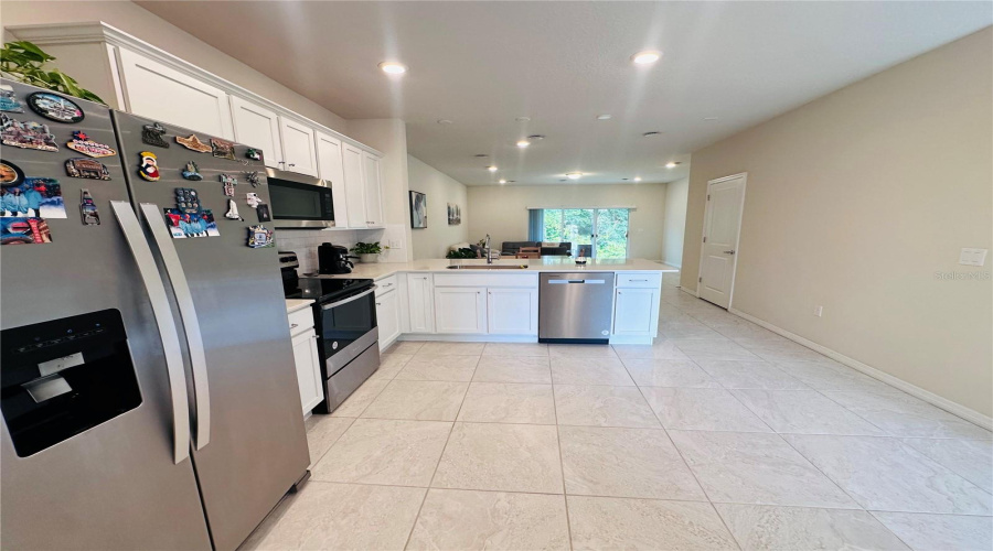 KISSIMMEE, Florida 34746, 3 Bedrooms Bedrooms, ,2 BathroomsBathrooms,Residential,For Sale,SPARKLING SHELL,0,MFRS5139636