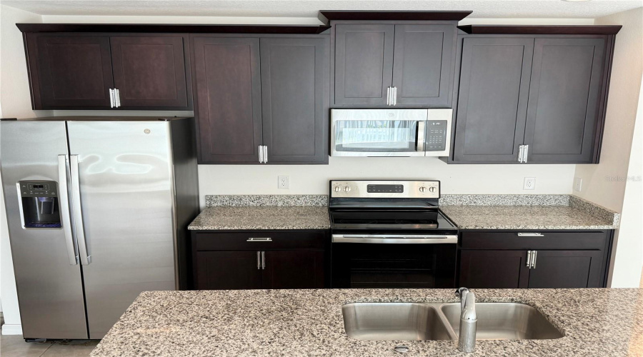 KISSIMMEE, Florida 34746, 4 Bedrooms Bedrooms, ,2 BathroomsBathrooms,Residential,For Sale,WOODY CYPRESS,0,MFRO6364910