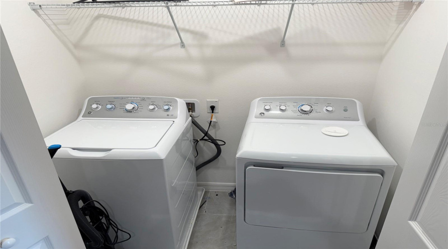 KISSIMMEE, Florida 34746, 4 Bedrooms Bedrooms, ,2 BathroomsBathrooms,Residential,For Sale,WOODY CYPRESS,0,MFRO6364910