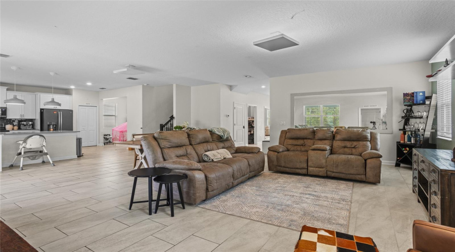 KISSIMMEE, Florida 34746, 6 Bedrooms Bedrooms, ,6 BathroomsBathrooms,Residential,For Sale,TARGET,0,MFRO6342138