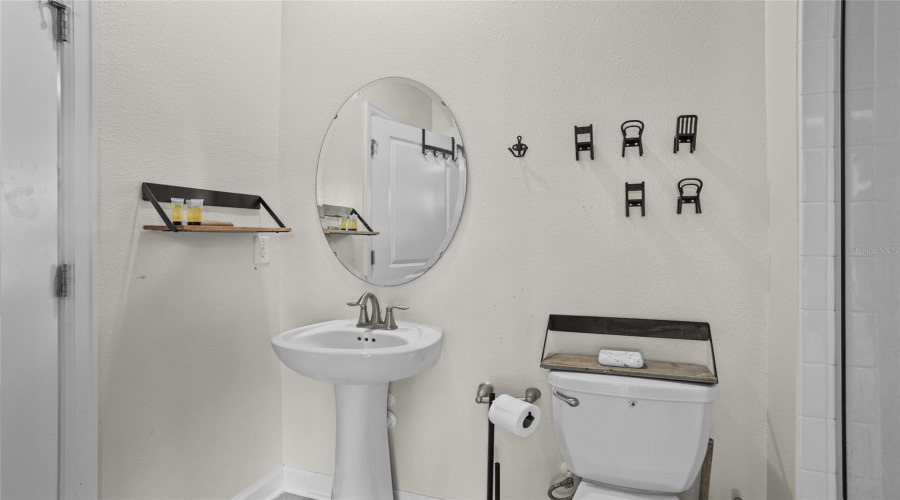 KISSIMMEE, Florida 34746, 6 Bedrooms Bedrooms, ,6 BathroomsBathrooms,Residential,For Sale,TARGET,0,MFRO6342138