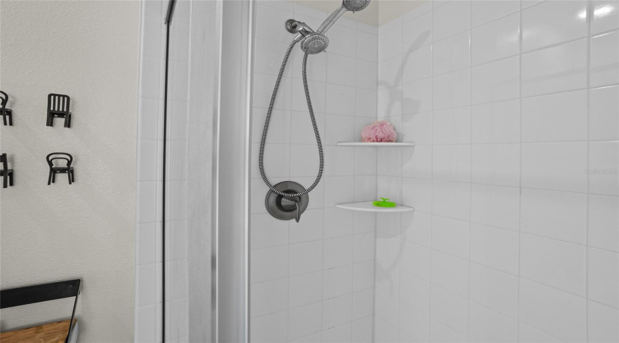 KISSIMMEE, Florida 34746, 6 Bedrooms Bedrooms, ,6 BathroomsBathrooms,Residential,For Sale,TARGET,0,MFRO6342138