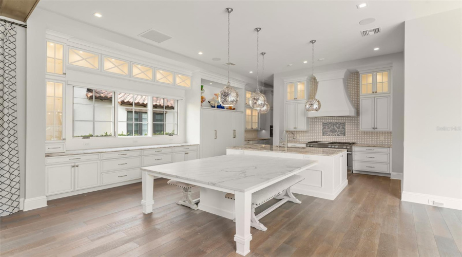 GOLDEN OAK, Florida 32836, 5 Bedrooms Bedrooms, ,5 BathroomsBathrooms,Residential,For Sale,HYPERION,0,MFRO6363272