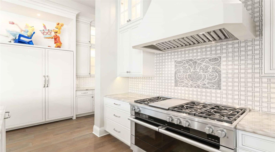 GOLDEN OAK, Florida 32836, 5 Bedrooms Bedrooms, ,5 BathroomsBathrooms,Residential,For Sale,HYPERION,0,MFRO6363272