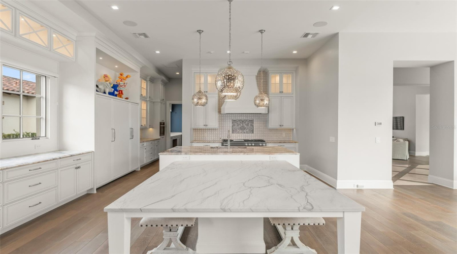 GOLDEN OAK, Florida 32836, 5 Bedrooms Bedrooms, ,5 BathroomsBathrooms,Residential,For Sale,HYPERION,0,MFRO6363272