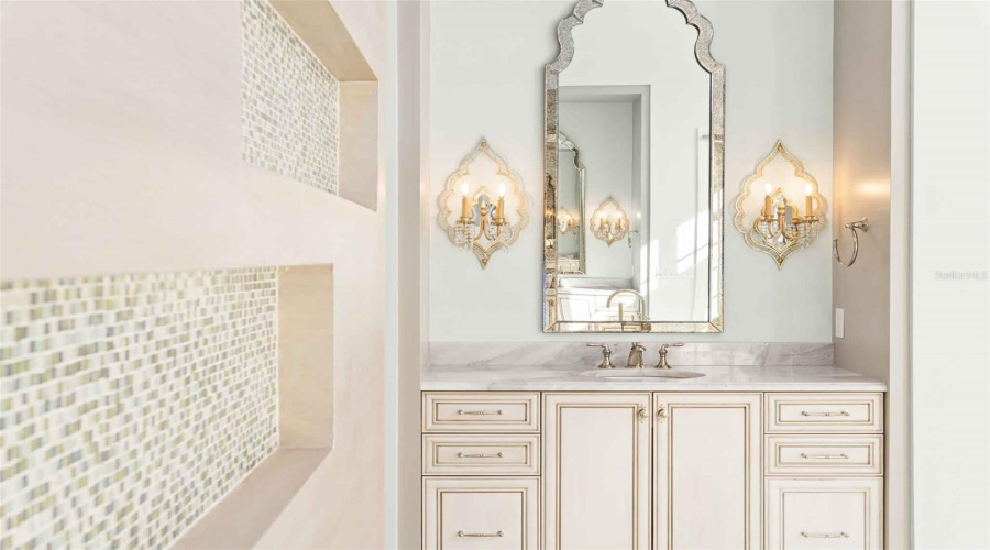 GOLDEN OAK, Florida 32836, 5 Bedrooms Bedrooms, ,5 BathroomsBathrooms,Residential,For Sale,HYPERION,0,MFRO6363272