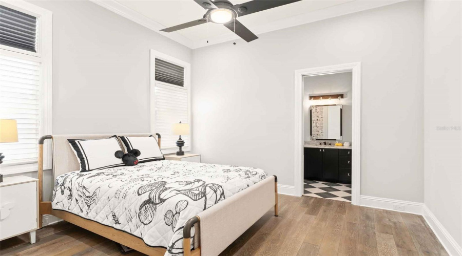 GOLDEN OAK, Florida 32836, 5 Bedrooms Bedrooms, ,5 BathroomsBathrooms,Residential,For Sale,HYPERION,0,MFRO6363272