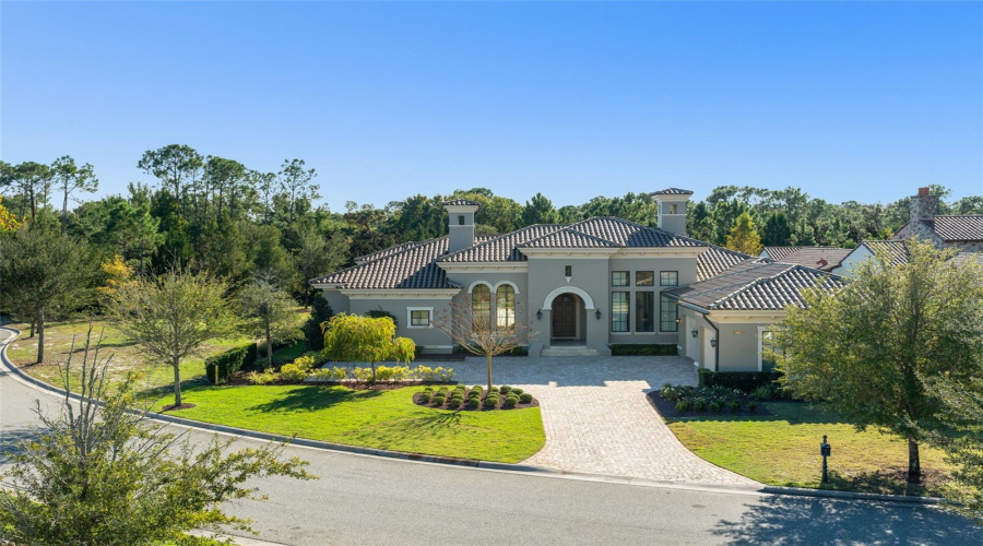 No front or rear neighbors and only one side neighbor!