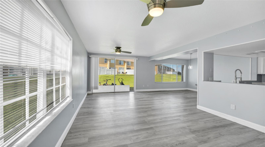 DAVENPORT, Florida 33897, 4 Bedrooms Bedrooms, ,3 BathroomsBathrooms,Residential,For Sale,COCONUT PALM,0,MFRO6357773