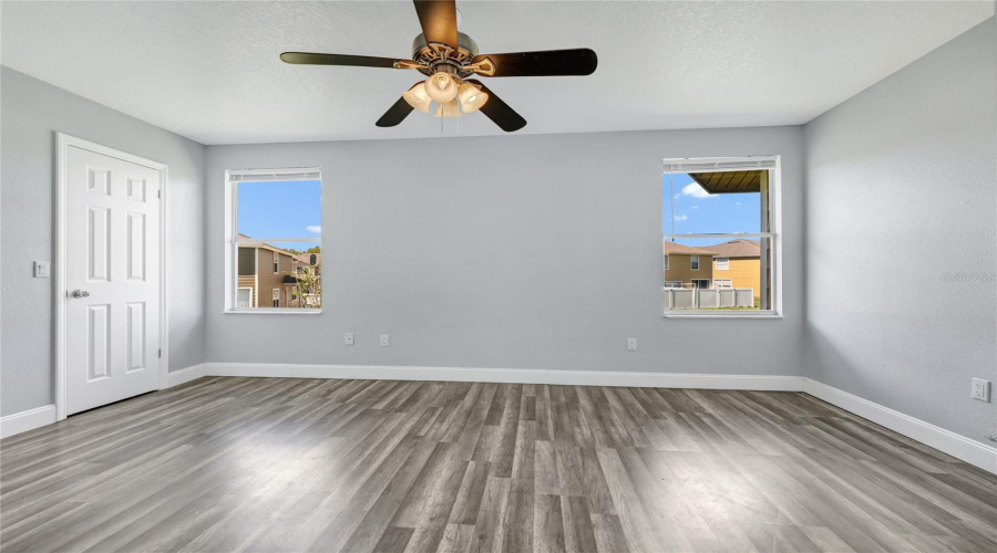 DAVENPORT, Florida 33897, 4 Bedrooms Bedrooms, ,3 BathroomsBathrooms,Residential,For Sale,COCONUT PALM,0,MFRO6357773