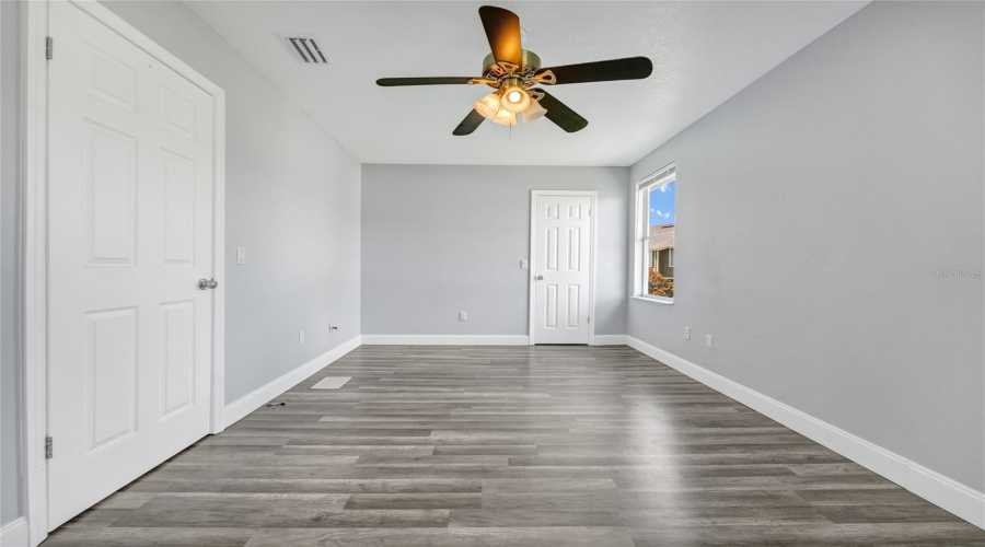 DAVENPORT, Florida 33897, 4 Bedrooms Bedrooms, ,3 BathroomsBathrooms,Residential,For Sale,COCONUT PALM,0,MFRO6357773