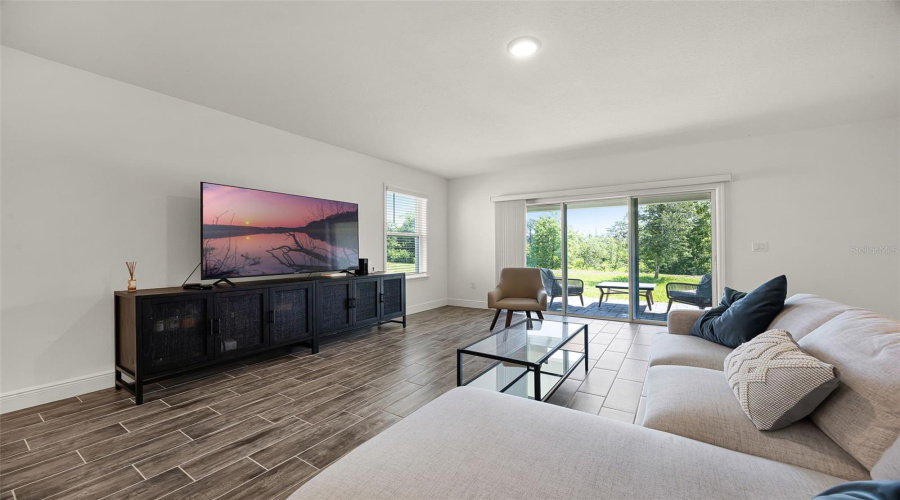 DAVENPORT, Florida 33837, 4 Bedrooms Bedrooms, ,3 BathroomsBathrooms,Residential,For Sale,OAK BLUFF,0,MFRO6321580