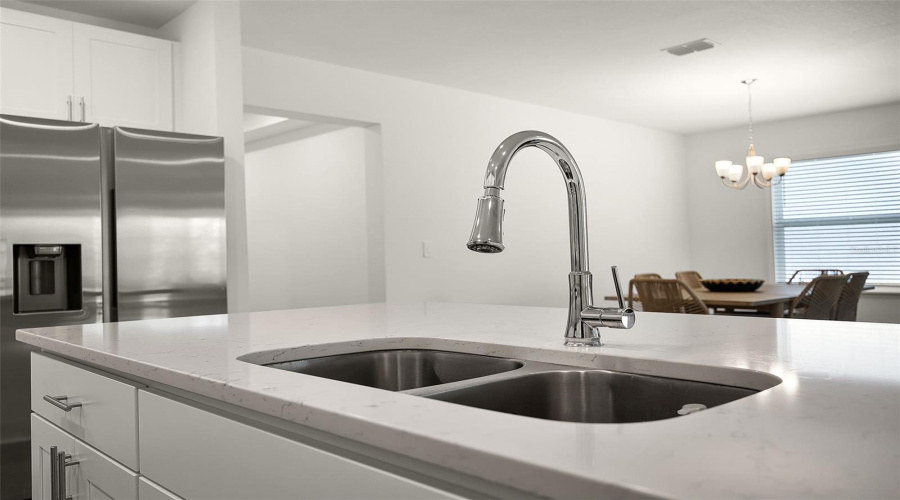 DAVENPORT, Florida 33837, 4 Bedrooms Bedrooms, ,3 BathroomsBathrooms,Residential,For Sale,OAK BLUFF,0,MFRO6321580