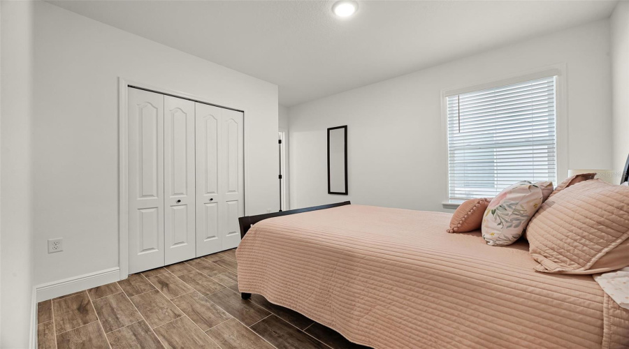 DAVENPORT, Florida 33837, 4 Bedrooms Bedrooms, ,3 BathroomsBathrooms,Residential,For Sale,OAK BLUFF,0,MFRO6321580