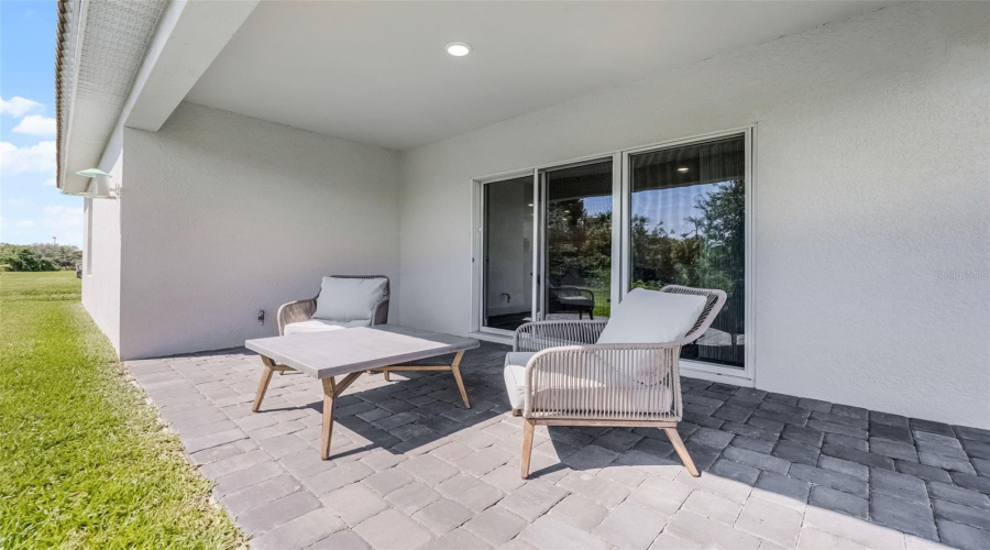 DAVENPORT, Florida 33837, 4 Bedrooms Bedrooms, ,3 BathroomsBathrooms,Residential,For Sale,OAK BLUFF,0,MFRO6321580