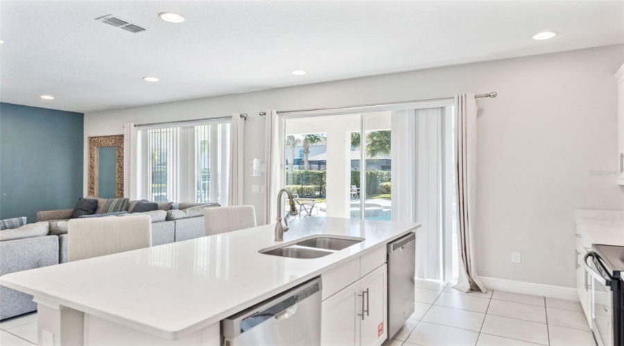 KISSIMMEE, Florida 34747, 6 Bedrooms Bedrooms, ,6 BathroomsBathrooms,Residential,For Sale,GRABEN,0,MFRO6363518