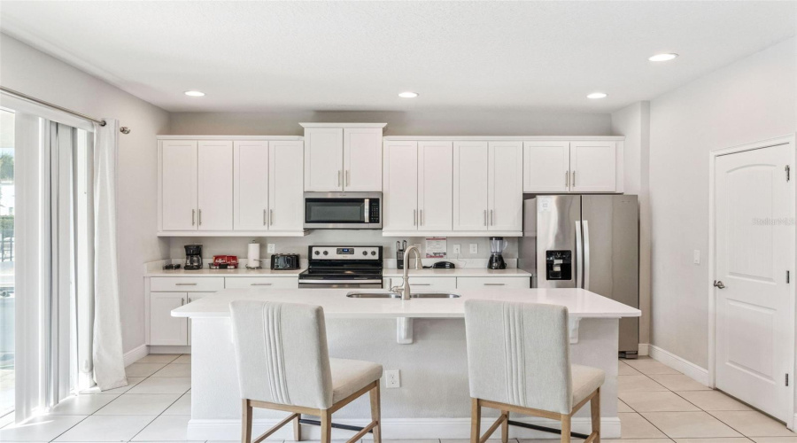 KISSIMMEE, Florida 34747, 6 Bedrooms Bedrooms, ,6 BathroomsBathrooms,Residential,For Sale,GRABEN,0,MFRO6363518