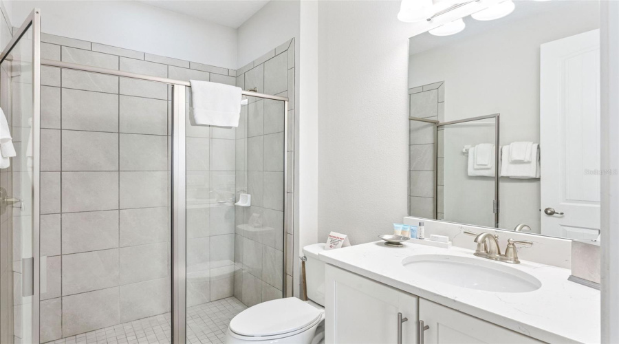 KISSIMMEE, Florida 34747, 6 Bedrooms Bedrooms, ,6 BathroomsBathrooms,Residential,For Sale,GRABEN,0,MFRO6363518